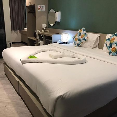 Yanud Residence Пхукет Екстер'єр фото