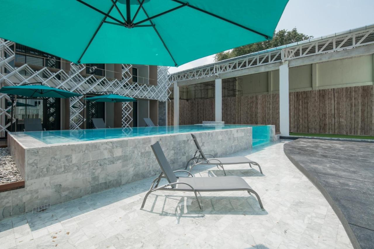 Yanud Residence Пхукет Екстер'єр фото